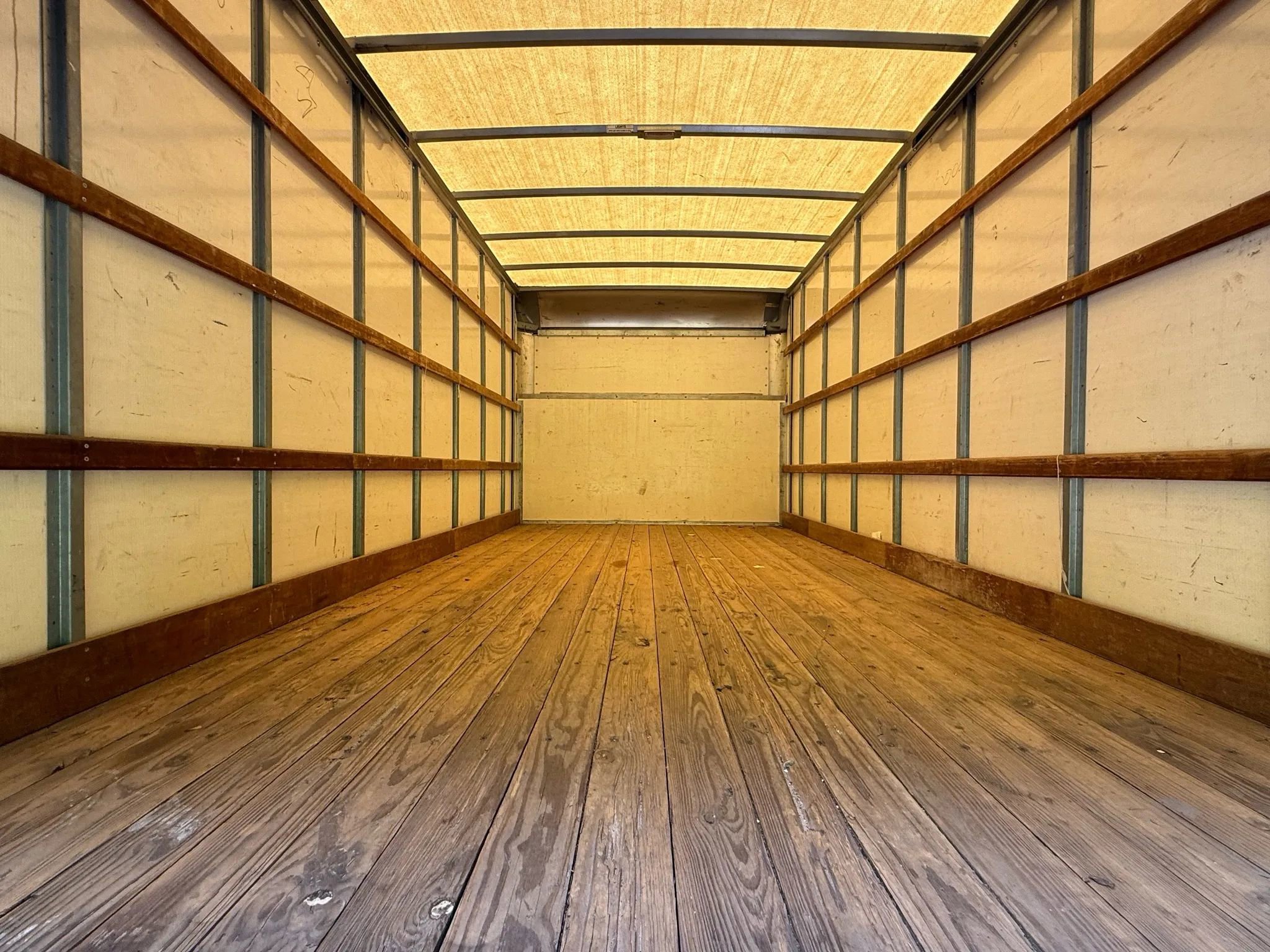 Used 2016 Ford E-350 and Econoline 350 Super Duty image 13