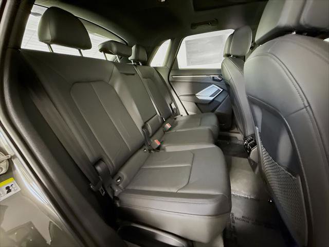 Certified 2025 Audi Q3 2.0T Premium w/ Convenience Package AWD/4WD image 27