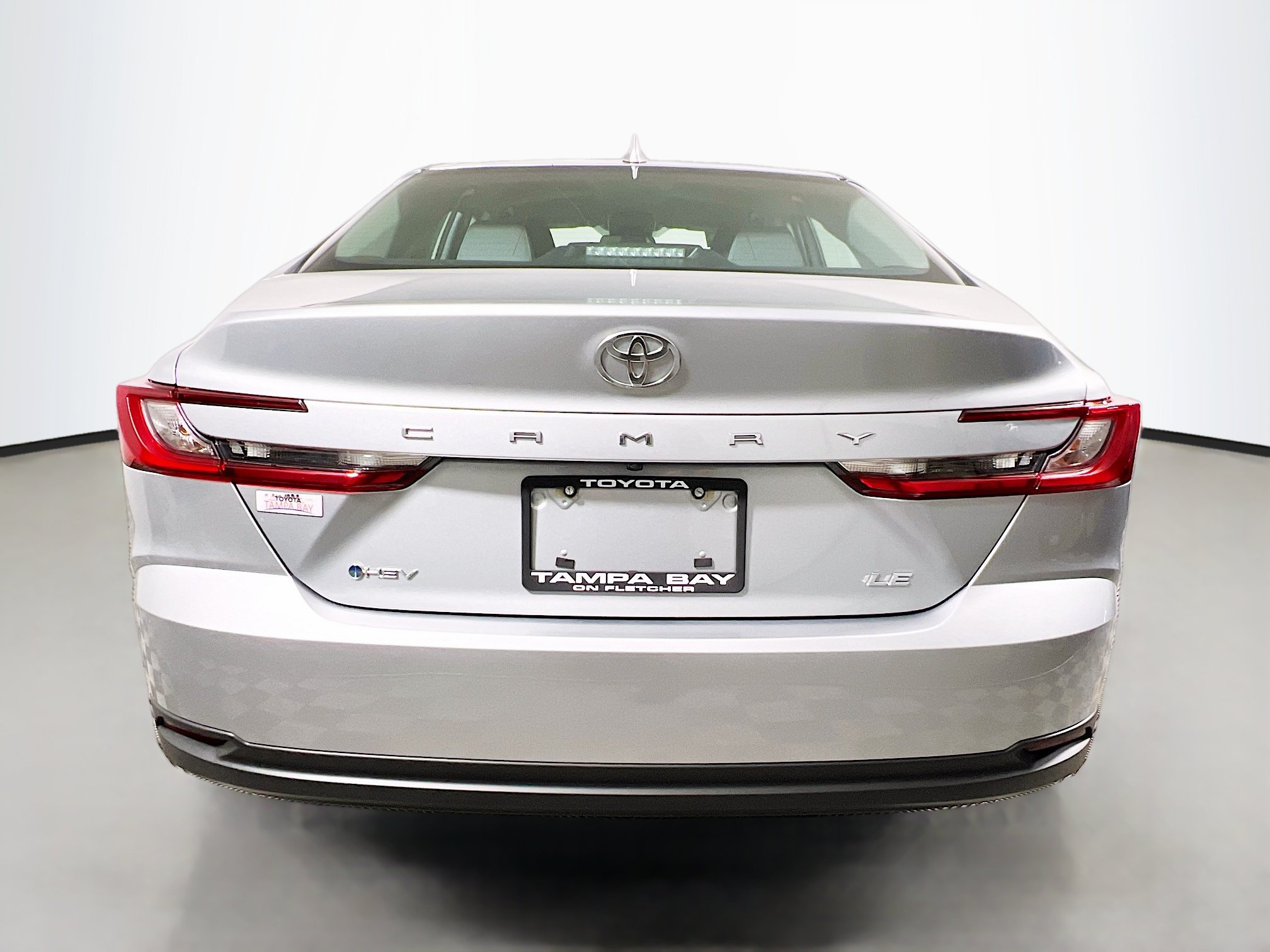 Used 2025 Toyota Camry LE FWD image 6