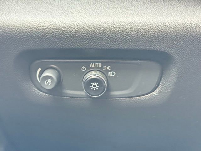 Certified 2023 Chevrolet Traverse LT w/ LPO, Floor Liner Package image 28