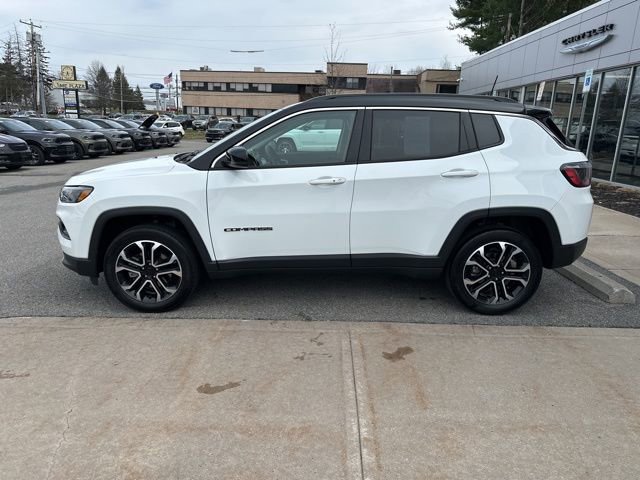 Certified 2022 Jeep Compass Limited image 4