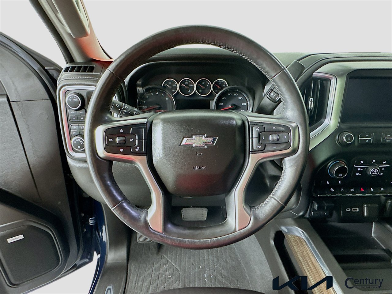 Used 2021 Chevrolet Silverado 1500 LT Trail Boss w/ Convenience Package II AWD/4WD image 11
