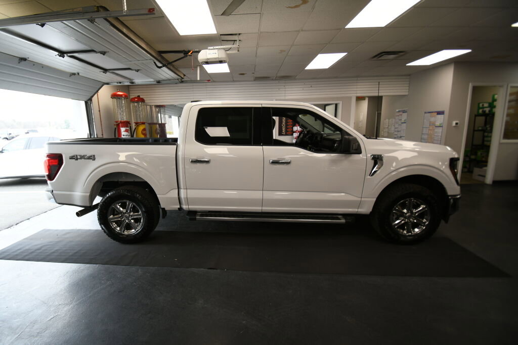 Used 2025 Ford F150 XLT w/ Equipment Group 301A Standard AWD/4WD image 9