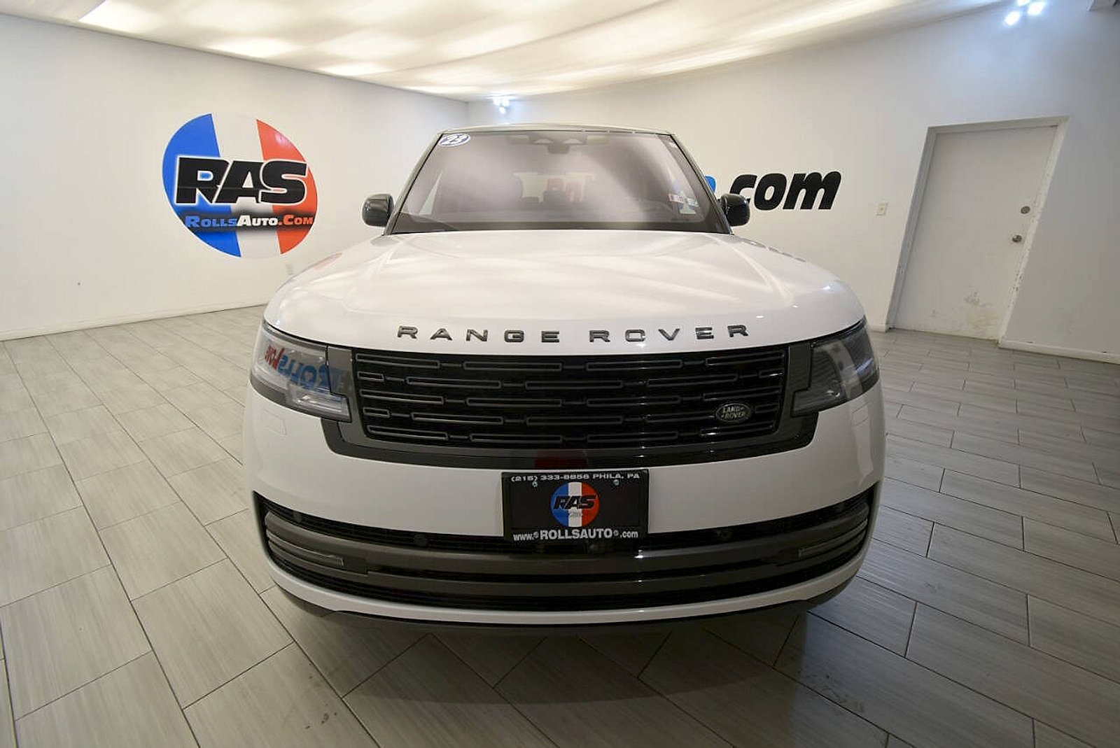 Used 2023 Land Rover Range Rover SE AWD/4WD image 8