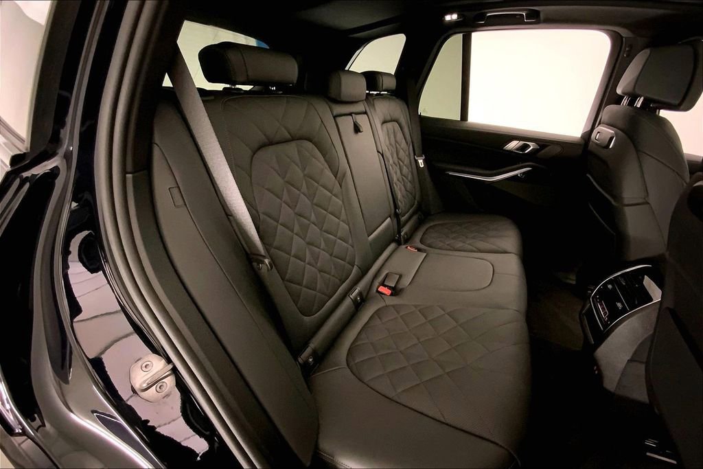 Certified 2026 BMW X5 xDrive50e w/ M Sport Package image 15