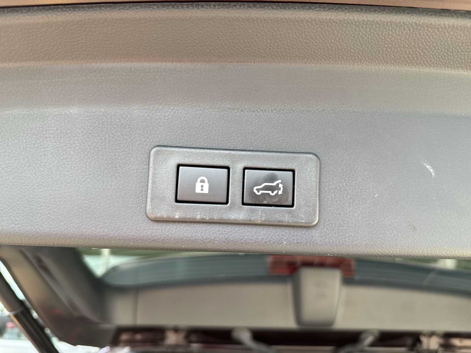 Used 2024 Subaru Ascent Touring AWD/4WD image 27