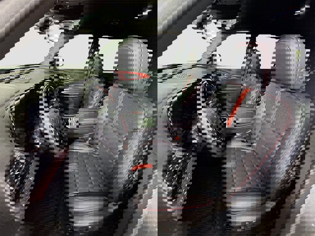 Used 2025 Chevrolet Traverse RS w/ LPO, Floor Liner Package image 16