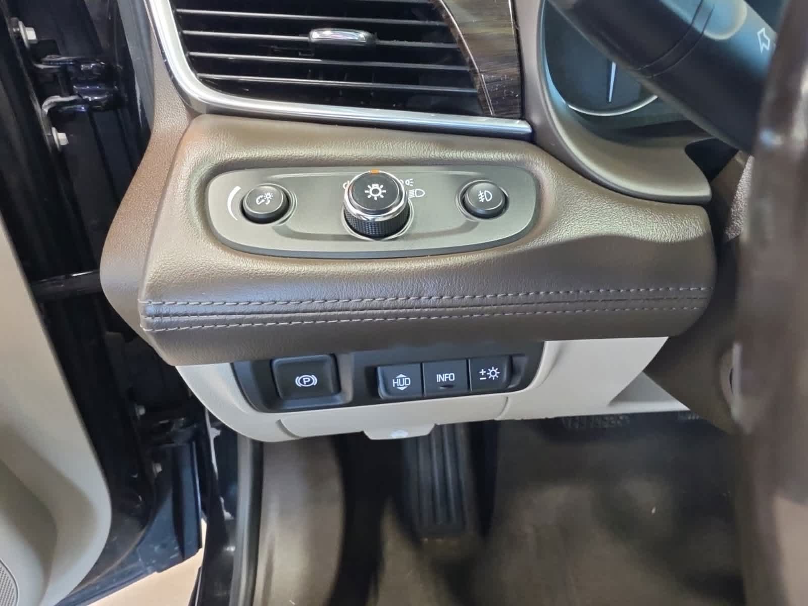 Used 2018 Buick LaCrosse Premium w/ Driver Confidence Package #2 FWD image 24