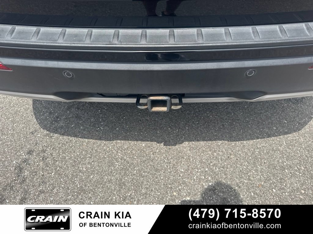 Used 2020 Ford Explorer XLT w/ Equipment Group 202A AWD/4WD image 8