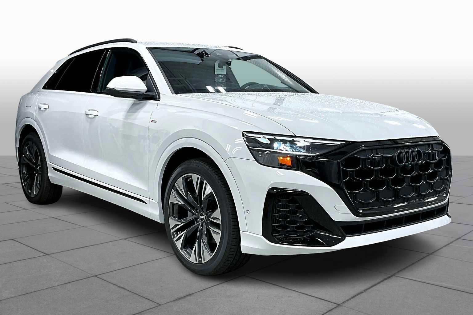 New 2026 Audi Q8 Premium Plus image 2