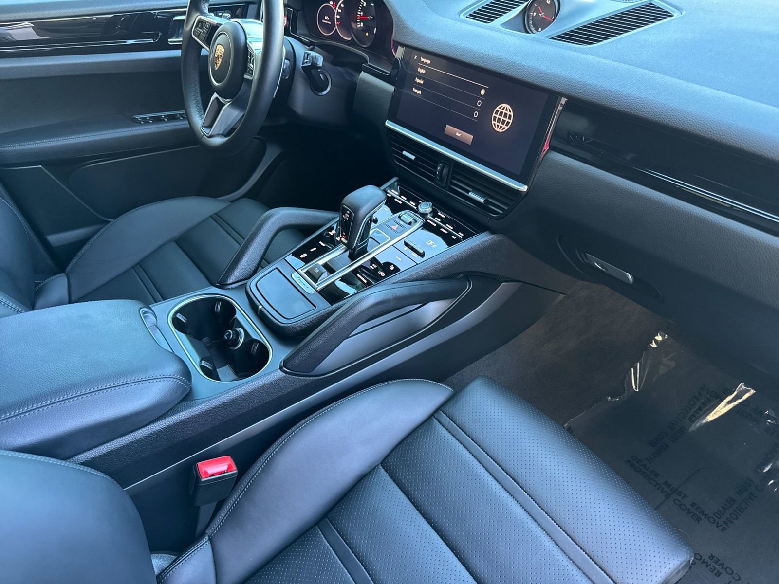 Certified 2023 Porsche Cayenne image 18