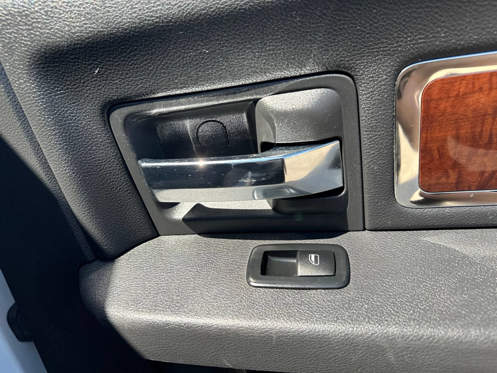 Used 2012 RAM 1500 Laramie w/ Protection Group AWD/4WD image 39