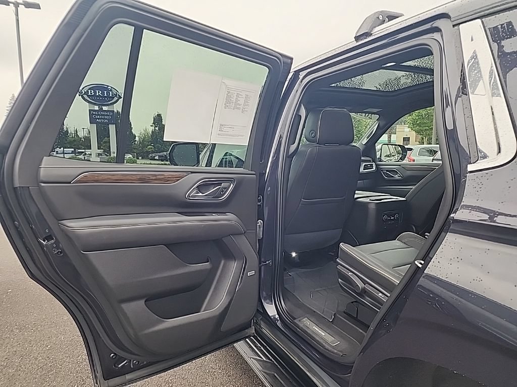 Used 2022 Chevrolet Tahoe Premier AWD/4WD image 15
