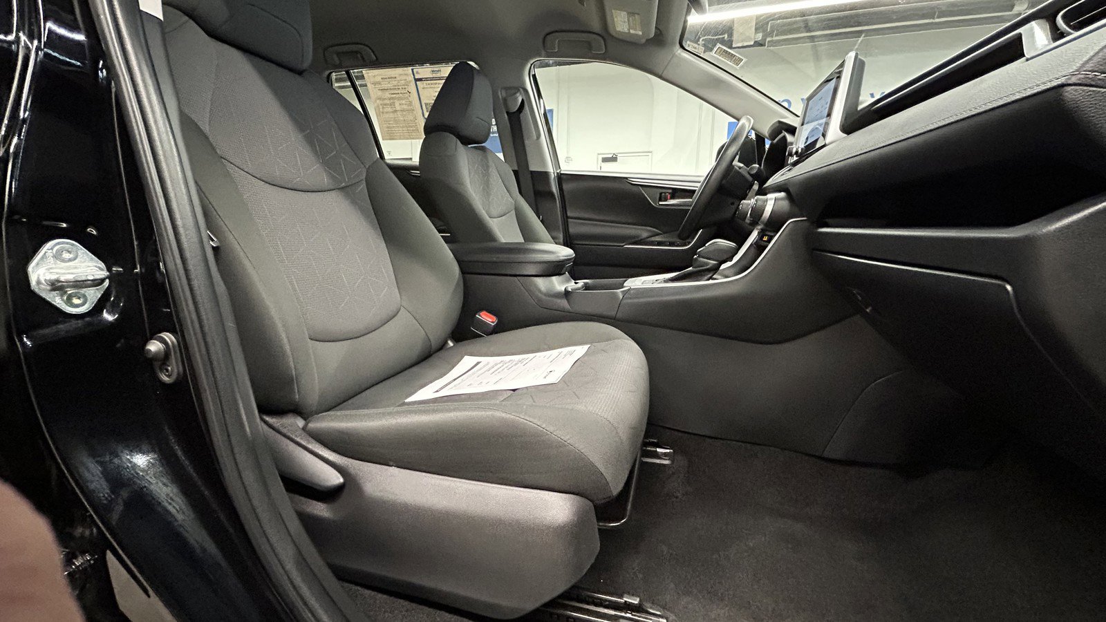 Used 2024 Toyota RAV4 XLE image 19