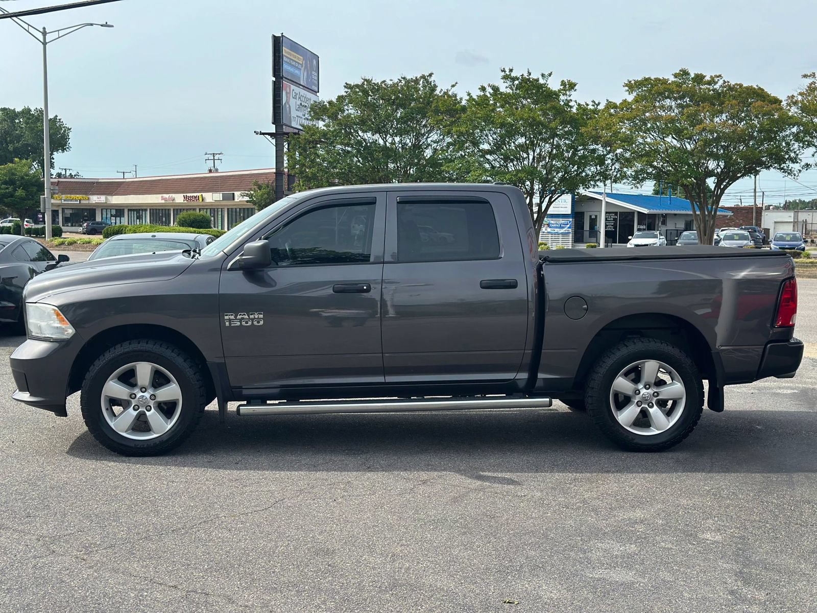 Used 2016 RAM 1500 Express w/ Popular Equipment Group AWD/4WD image 7