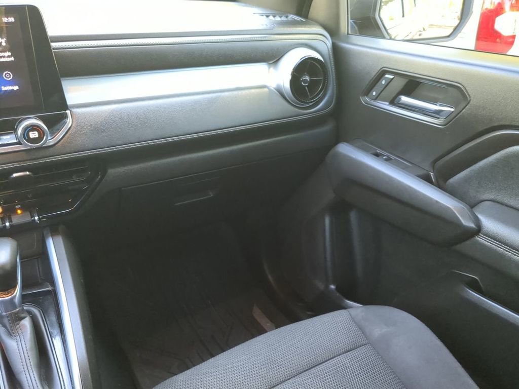 Used 2023 Chevrolet Colorado LT w/ LT Convenience Package II image 16