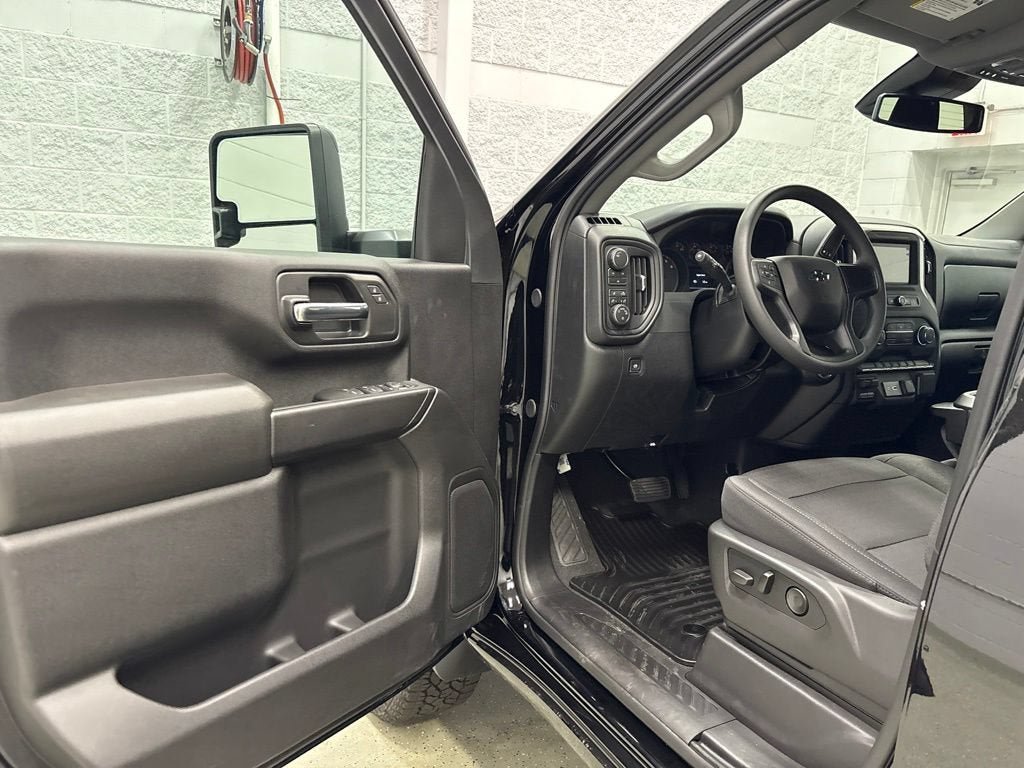 New 2026 Chevrolet Silverado 2500 Custom w/ Custom Convenience Package AWD/4WD image 15