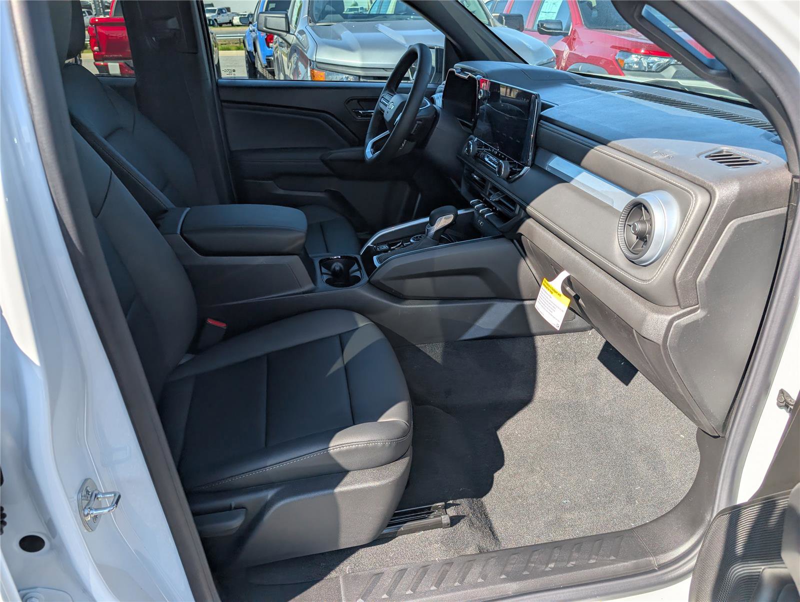 New 2026 Chevrolet Colorado LT w/ LT Convenience Package AWD/4WD image 6