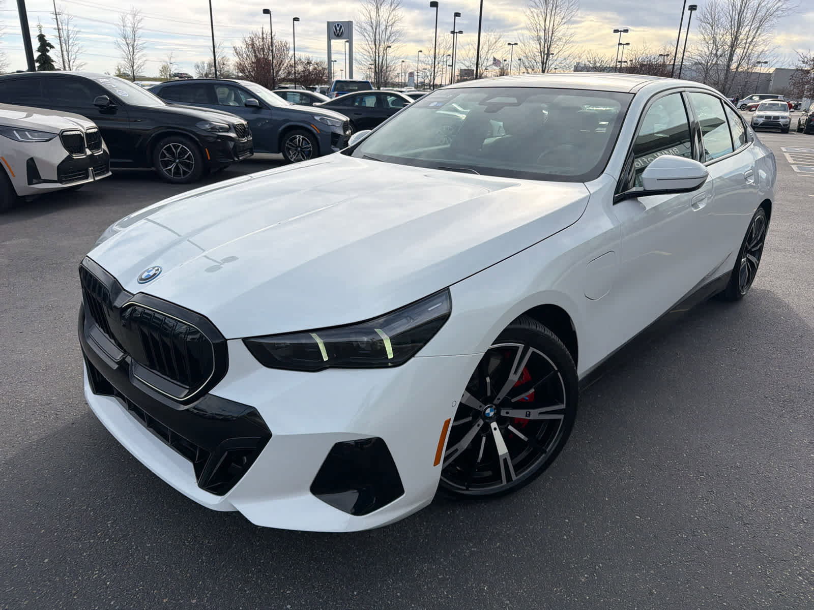 Certified 2026 BMW 550e xDrive AWD/4WD image 43