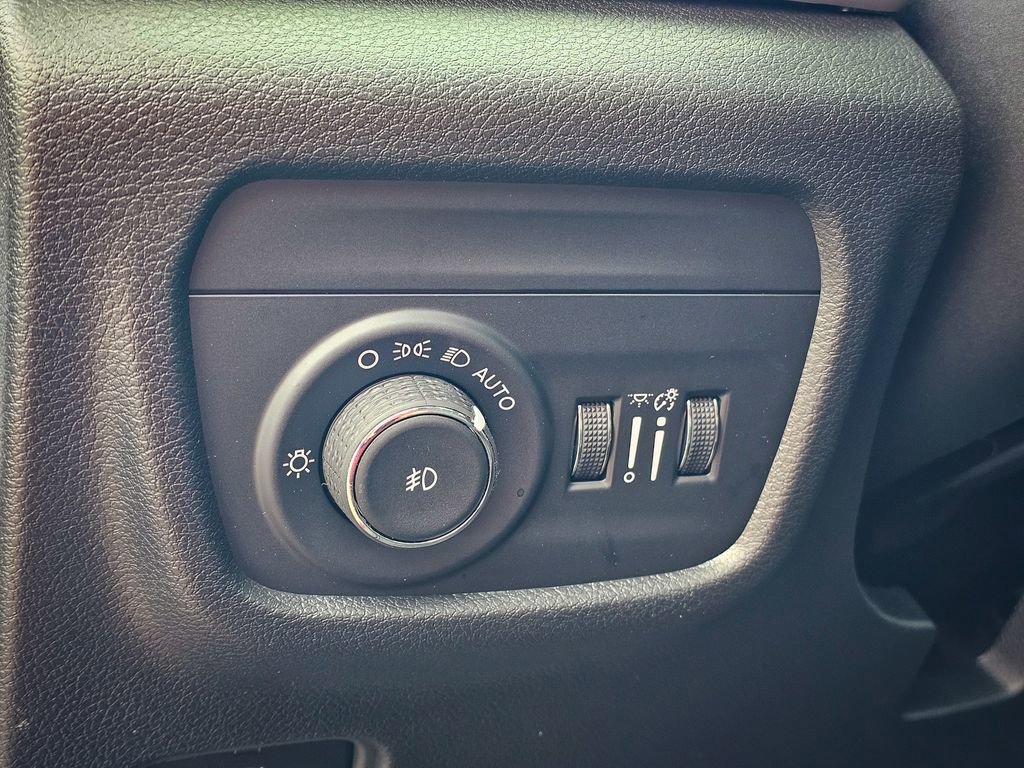 New 2025 Jeep Grand Cherokee L Limited image 14