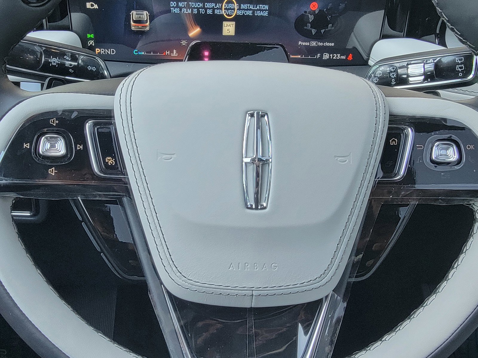 New 2026 Lincoln Aviator Reserve w/ Luxury Package image 24