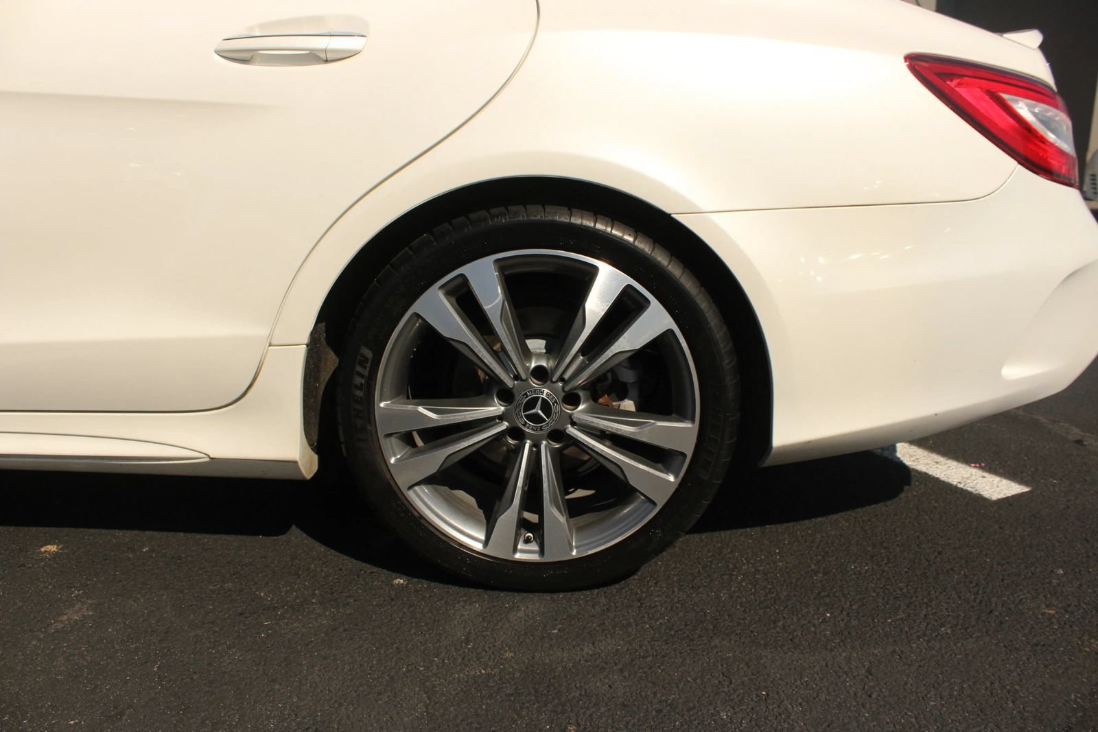 Used 2016 Mercedes-Benz CLS 400 4MATIC image 4