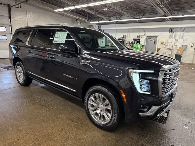 New 2026 GMC Yukon XL Denali w/ Sun & Power Step Package image 8