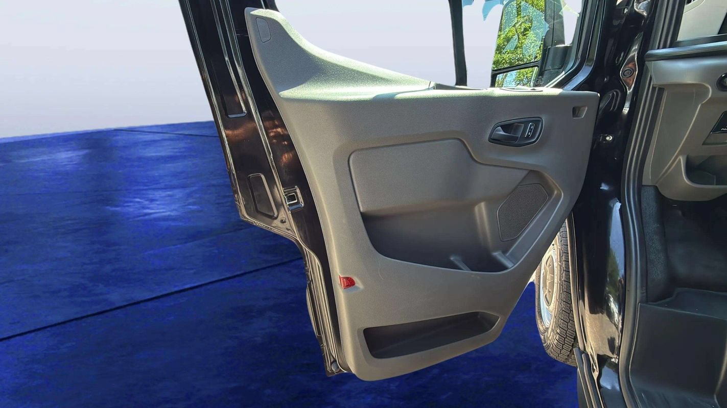 Used 2023 Ford Transit 250 148 High Roof Extended w/ Load Area Protection Package RWD image 17