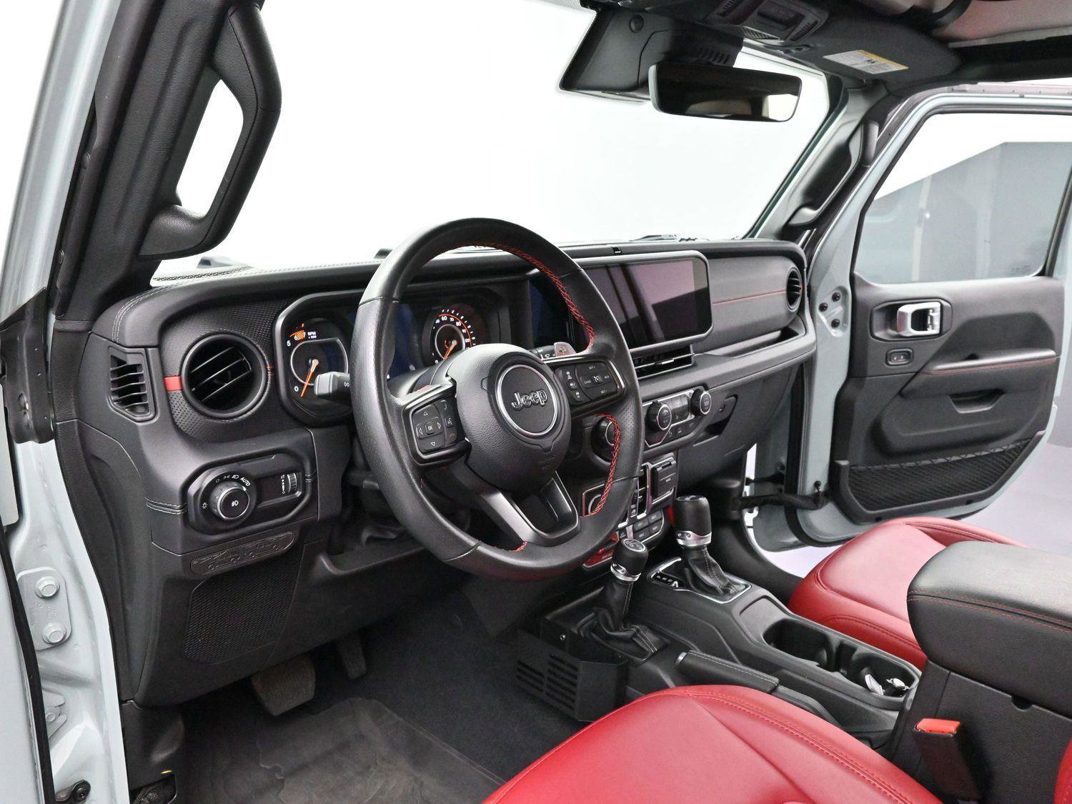 Used 2024 Jeep Wrangler Unlimited Rubicon 392 image 15