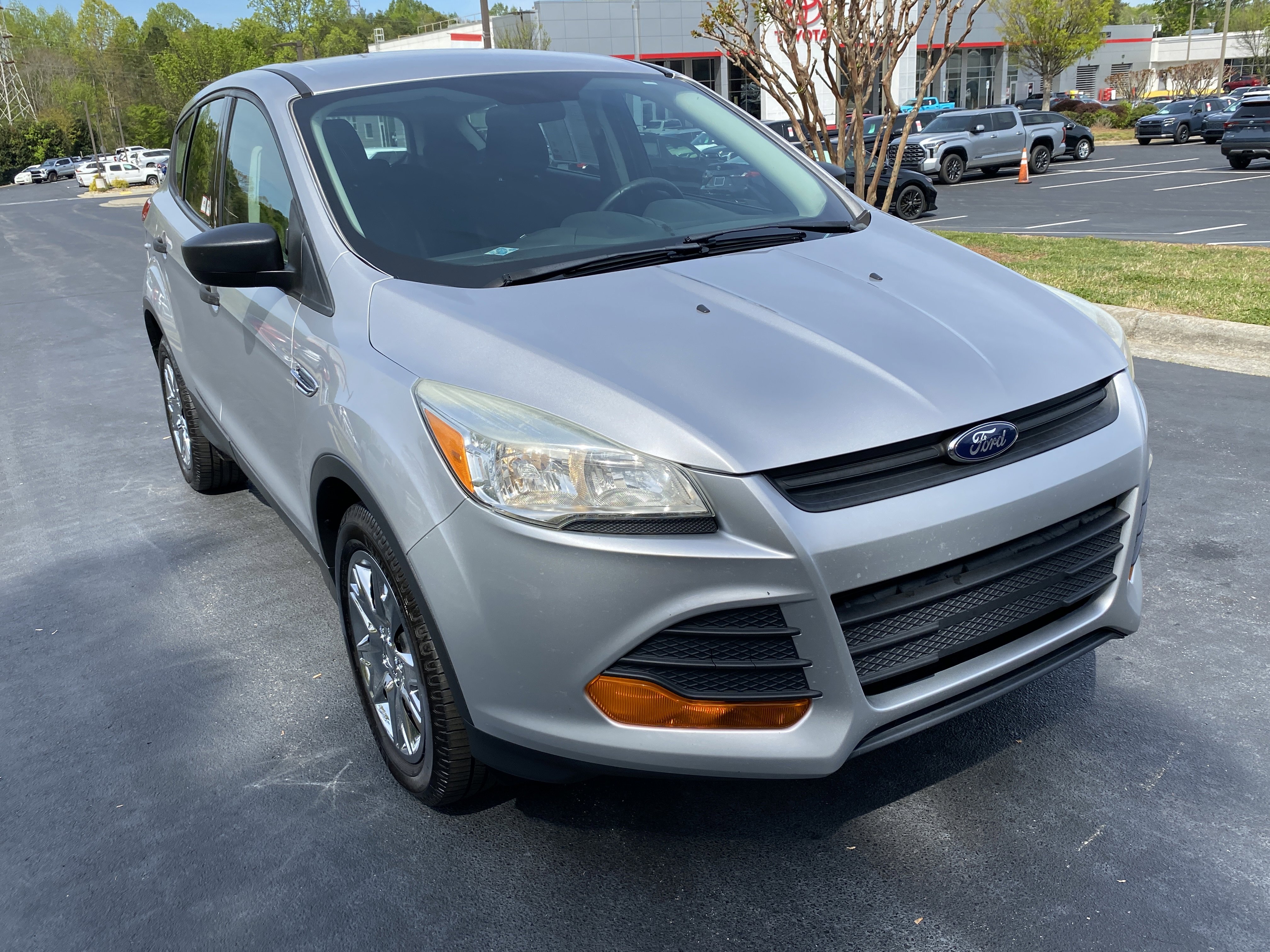 Used 2016 Ford Escape S image 3
