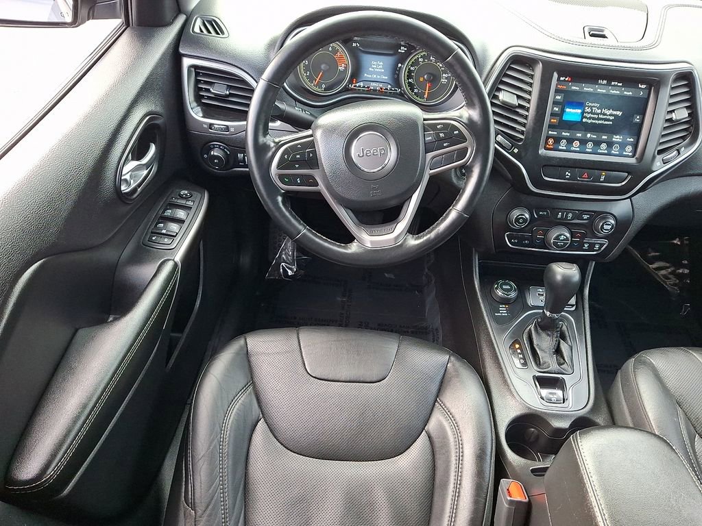 Used 2021 Jeep Cherokee Latitude Lux w/ Comfort/Convenience Group AWD/4WD image 13