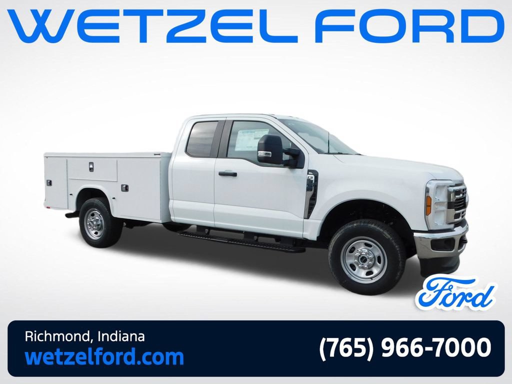 New 2025 Ford F350 XL w/ XL Chrome Package