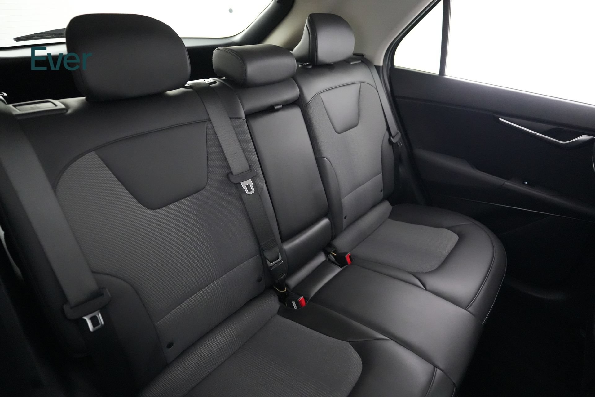 Used 2023 Kia Niro Wind FWD image 5