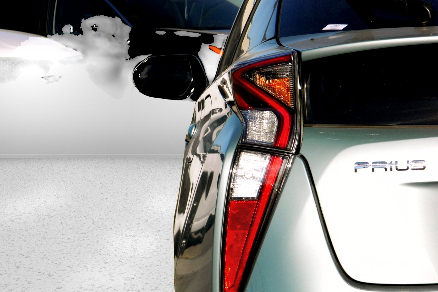 Used 2018 Toyota Prius Four Touring image 10