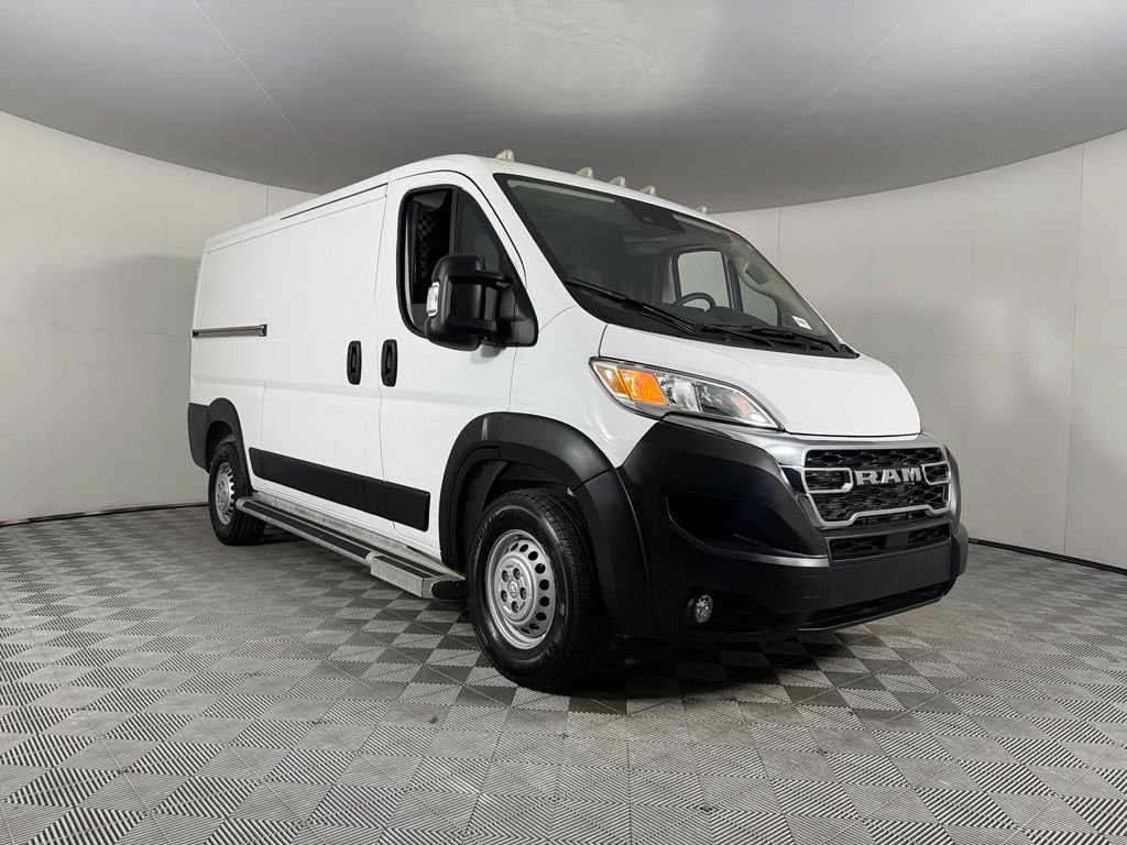 Used 2025 RAM ProMaster 2500 w/ U-Haul Equipment Group FWD image 4