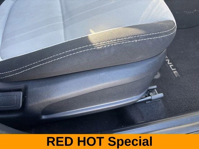 Used 2024 Hyundai Venue SEL image 39