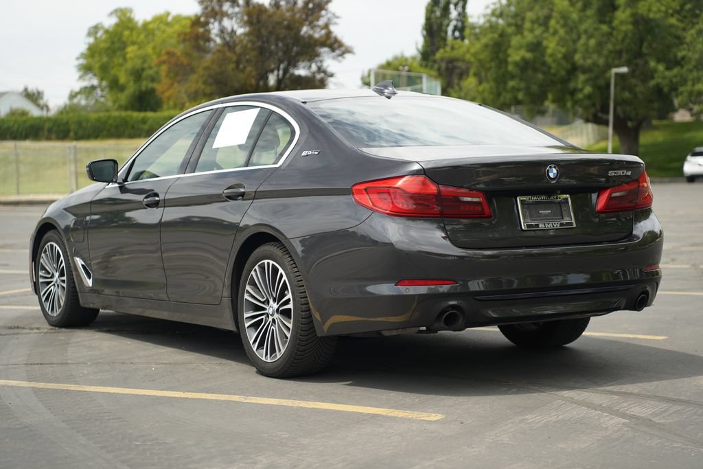 Used 2019 BMW 530e xDrive w/ Convenience Package AWD/4WD image 3