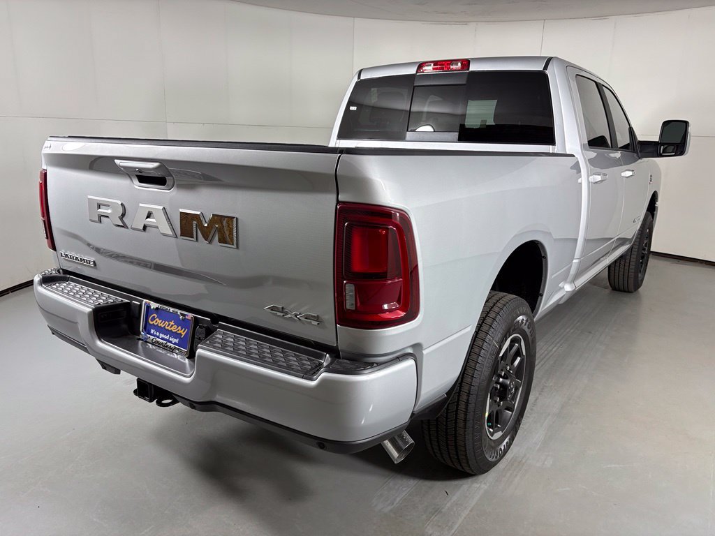 New 2027 RAM 3500 Laramie AWD/4WD image 8