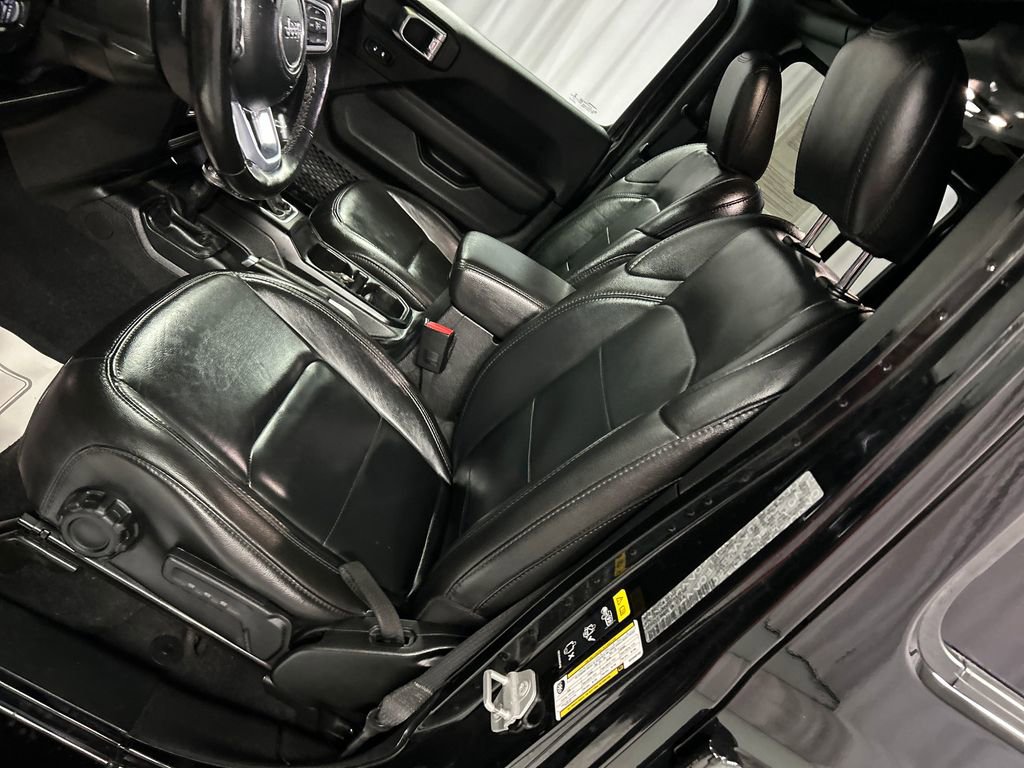 Used 2021 Jeep Wrangler Unlimited Sahara image 12