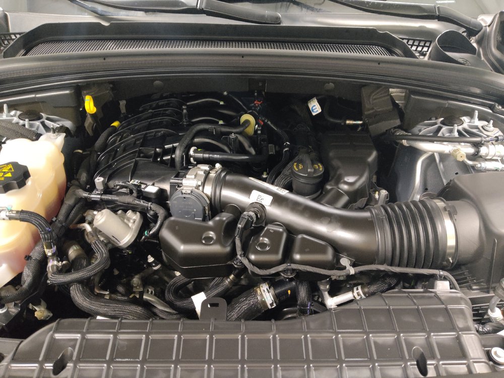 Used 2023 Jeep Grand Cherokee Laredo AWD/4WD image 30