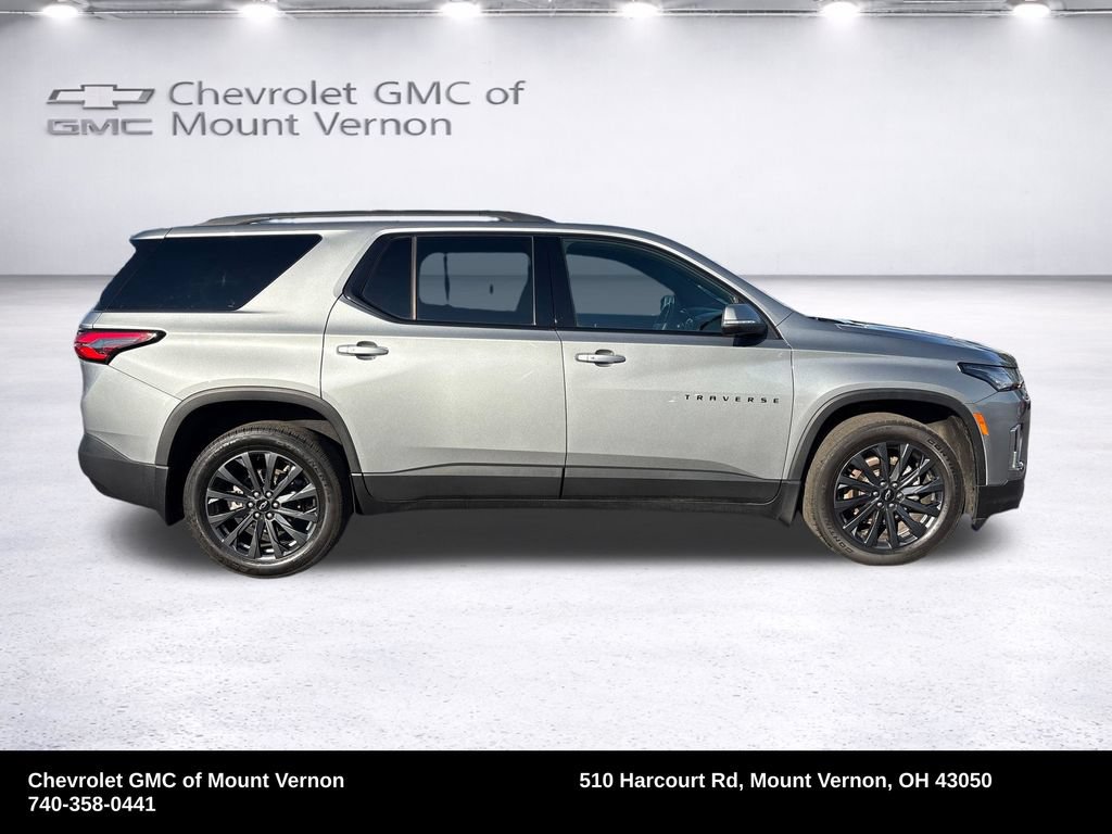 Used 2024 Chevrolet Traverse RS w/ LPO, Floor Liner Package AWD/4WD image 15