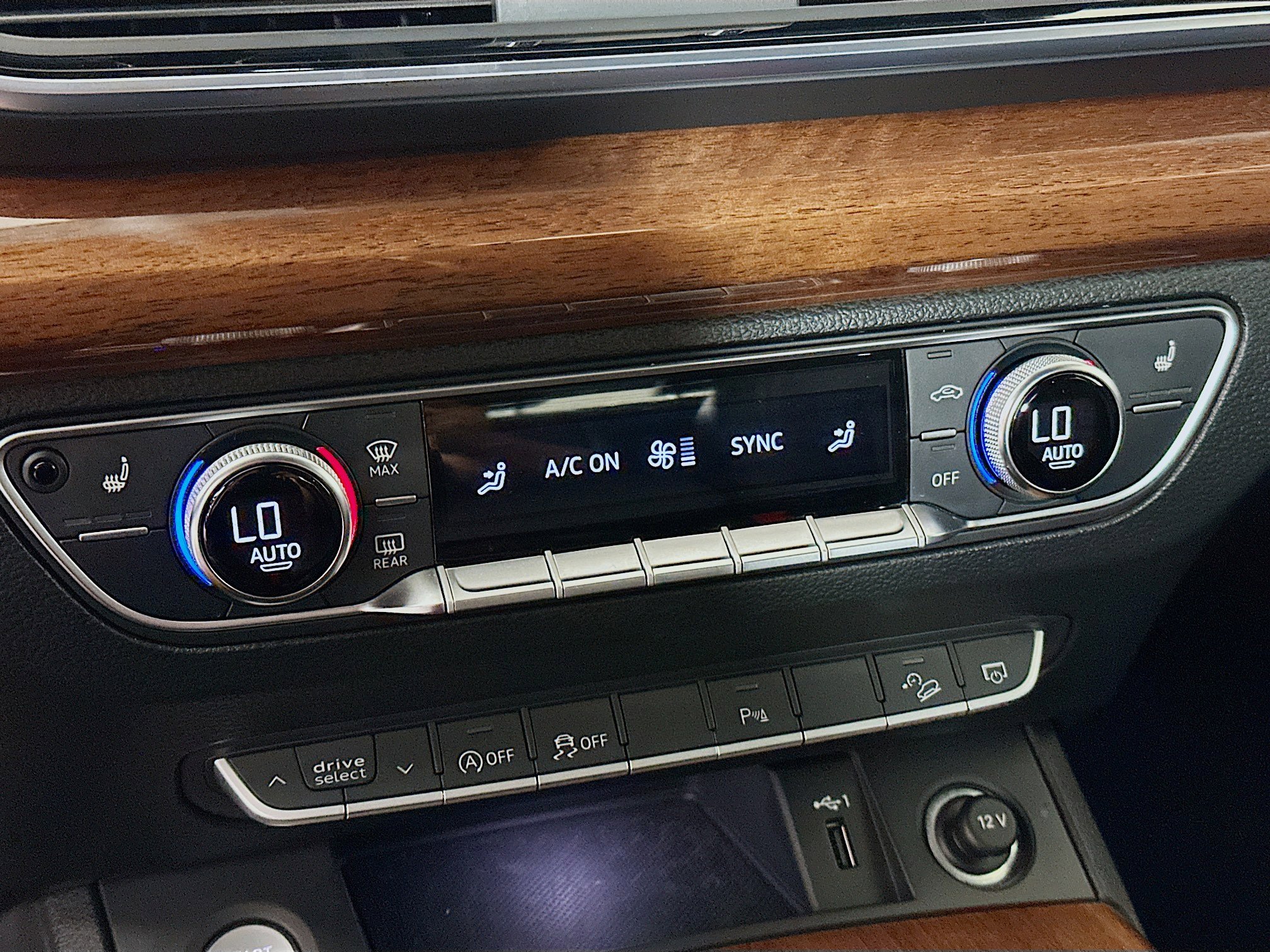 Used 2021 Audi Q5 Premium image 23