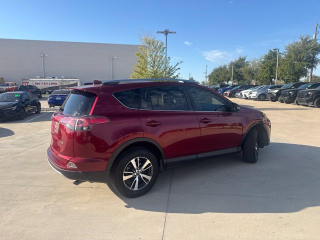 Used 2018 Toyota RAV4 XLE FWD image 3