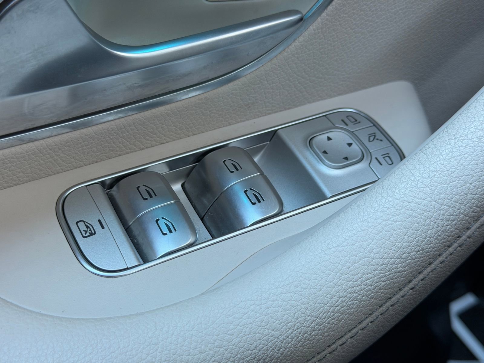 Certified 2023 Mercedes-Benz GLE 350 4MATIC image 23