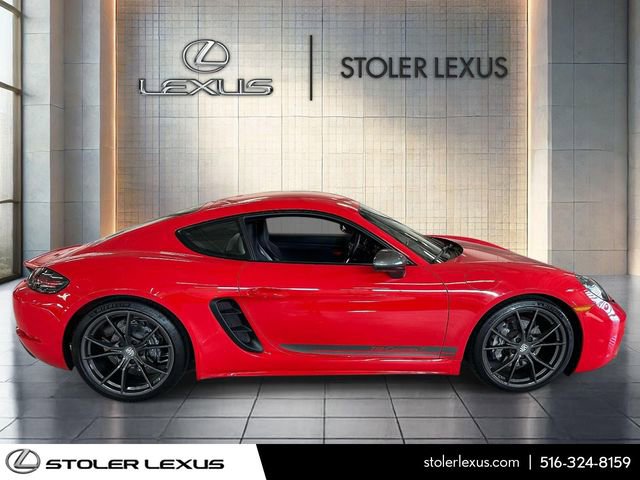 Used 2023 Porsche 718 Cayman RWD image 2