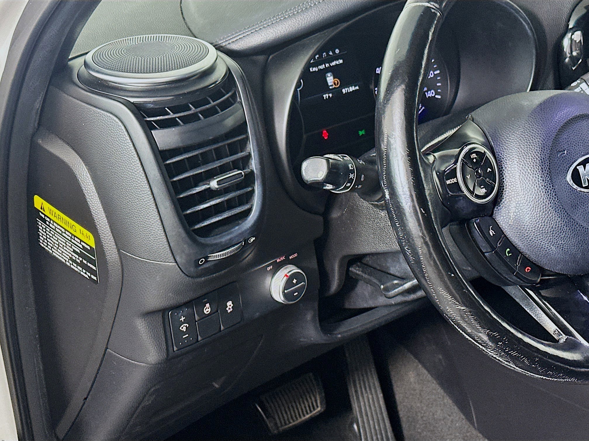 Used 2014 Kia Soul ! w/ Sun & Sound Package image 16