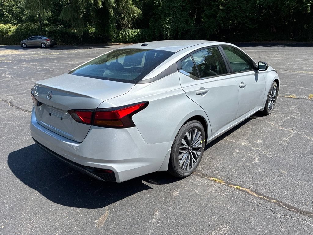 New 2026 Nissan Altima 2.5 SV FWD image 7