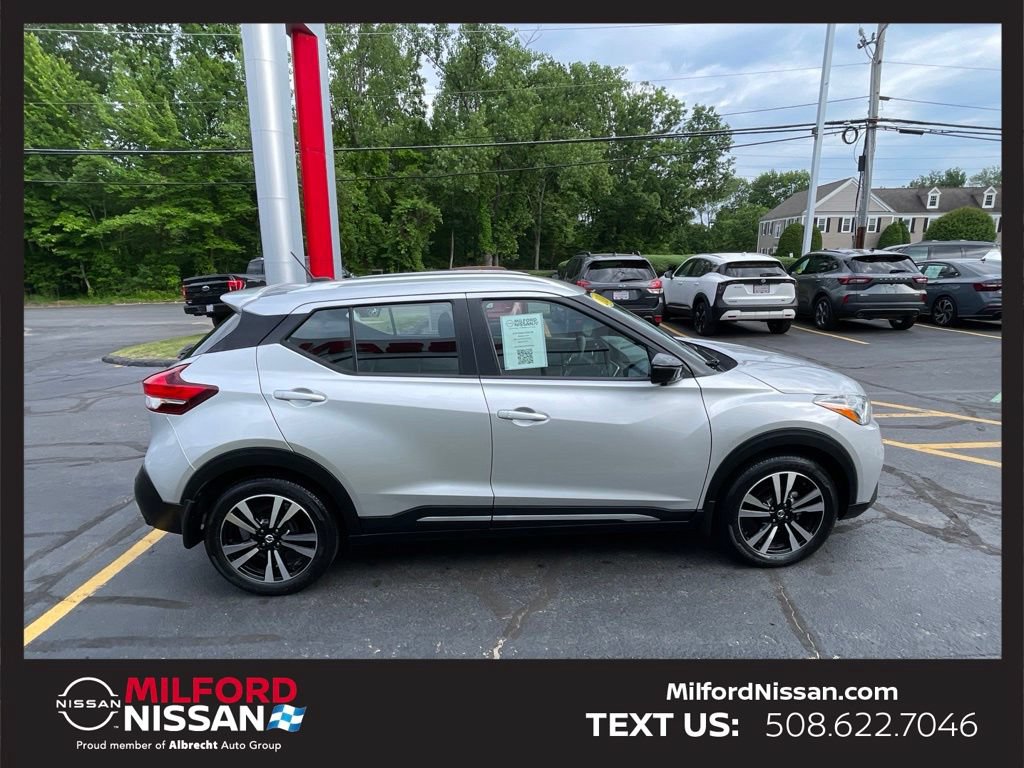 Used 2020 Nissan Kicks SR FWD image 6