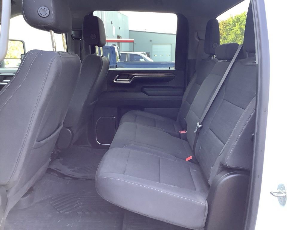 Used 2024 Chevrolet Silverado 2500 LT image 32