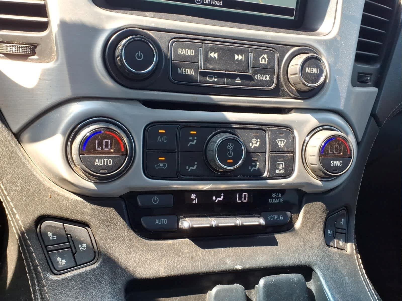 Used 2018 GMC Yukon SLT w/ Premium Edition AWD/4WD image 17